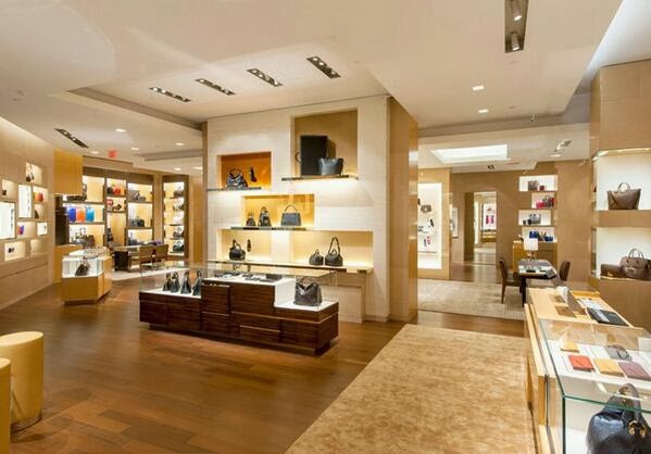 holt renfrew yorkdale mall